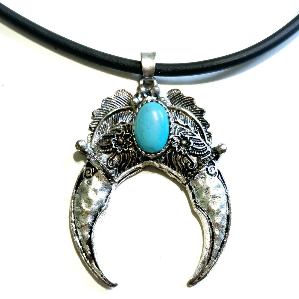 Silver Tone Turquoise Blue Stone Horn Tusk Tooth Pendant Necklace Crescent Black